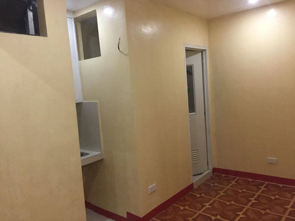 Ed's Room For Rent