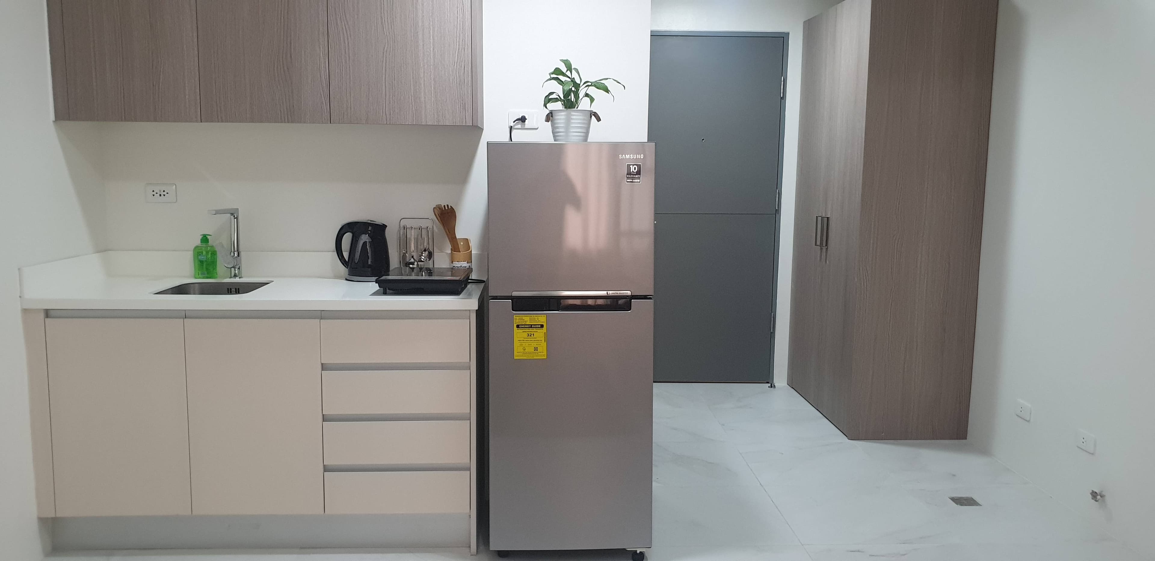 Condo Unit for Rent