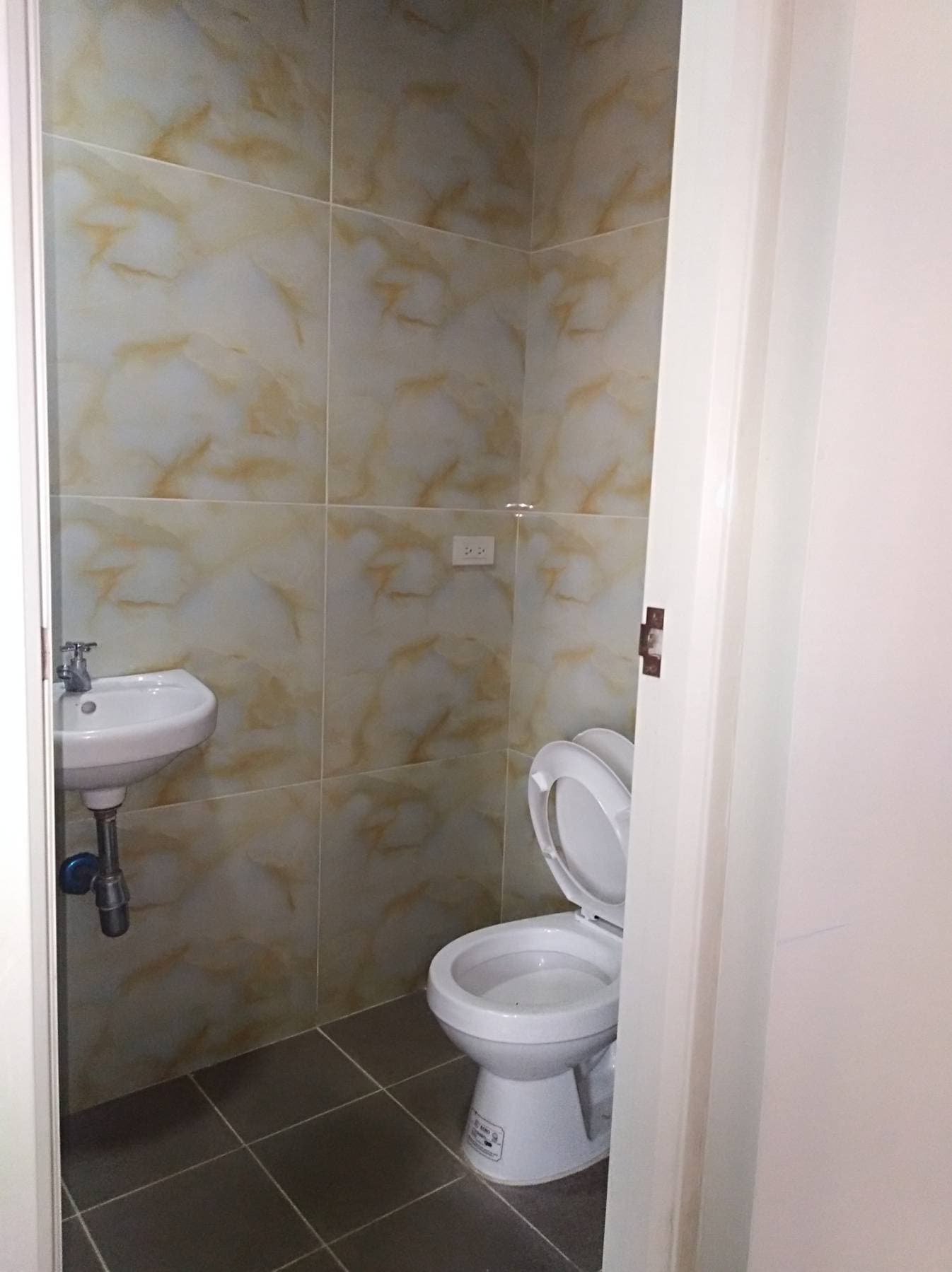 Condo-Living in Fairview (Rent Only)