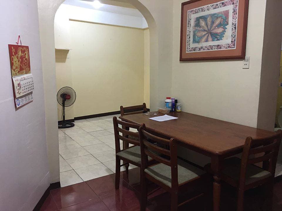 Makati Shared Apartment for Male