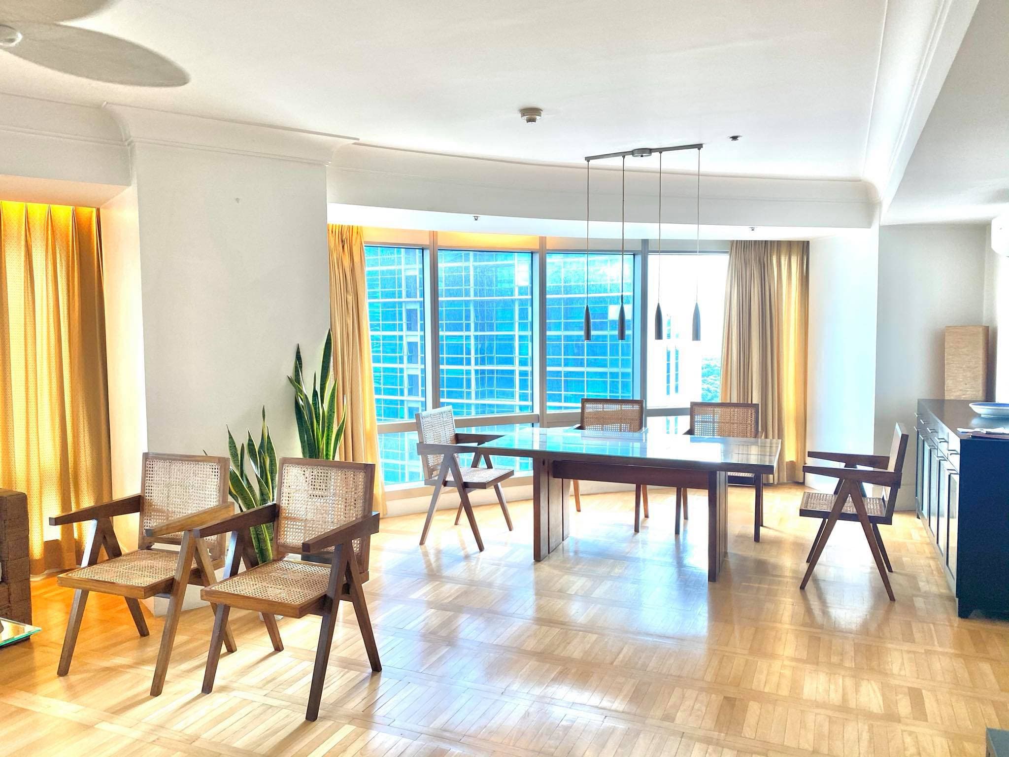 Unit For Rent At  One McKinley Place