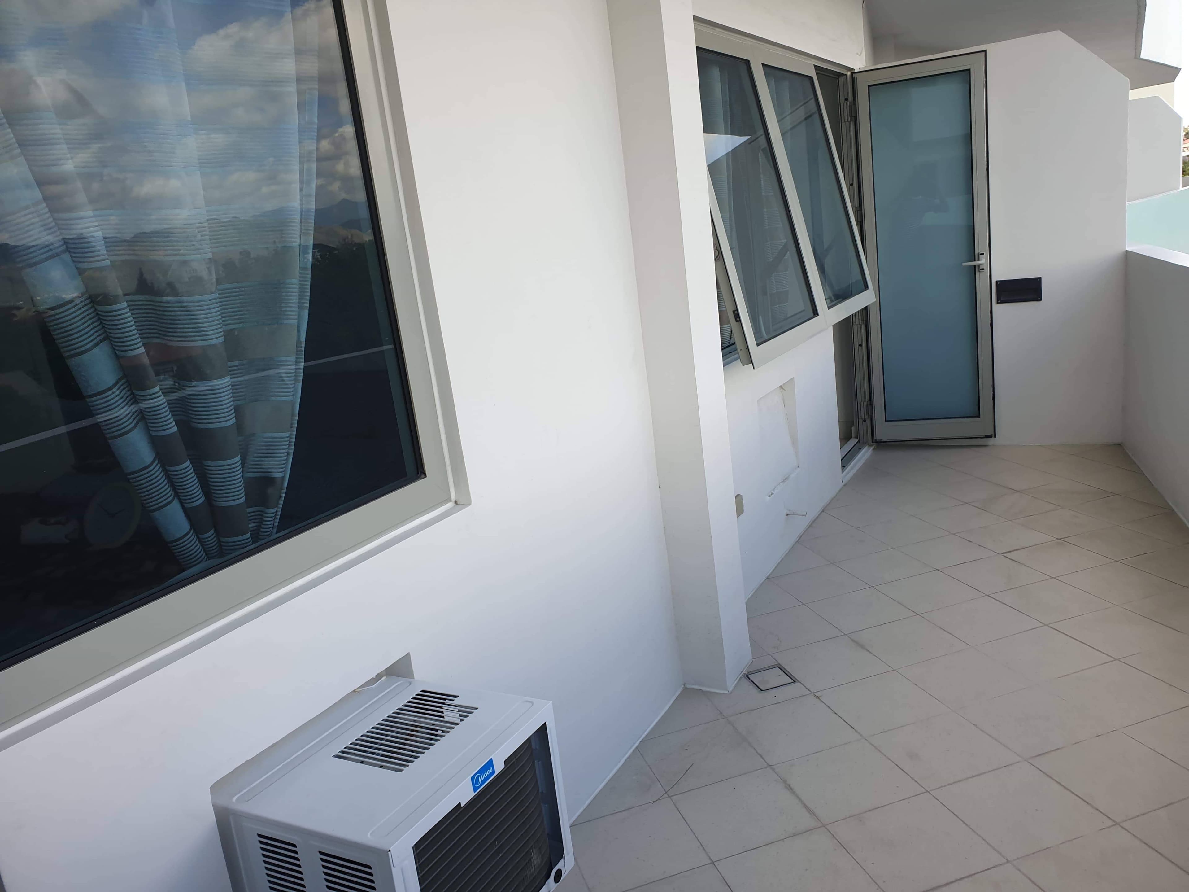 One Bedroom unit @QC commoenwealth 