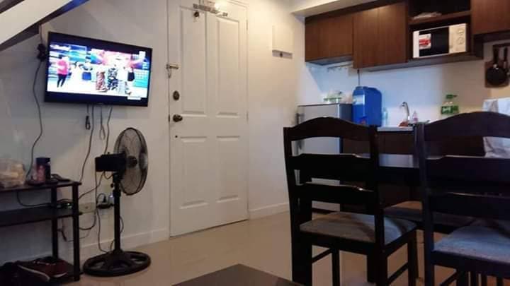Condo For Rent at Victoria De Makati 