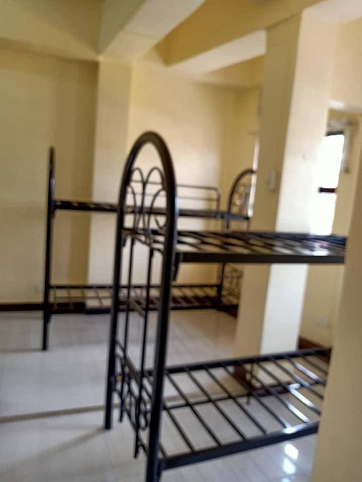 Rams Room for Rent