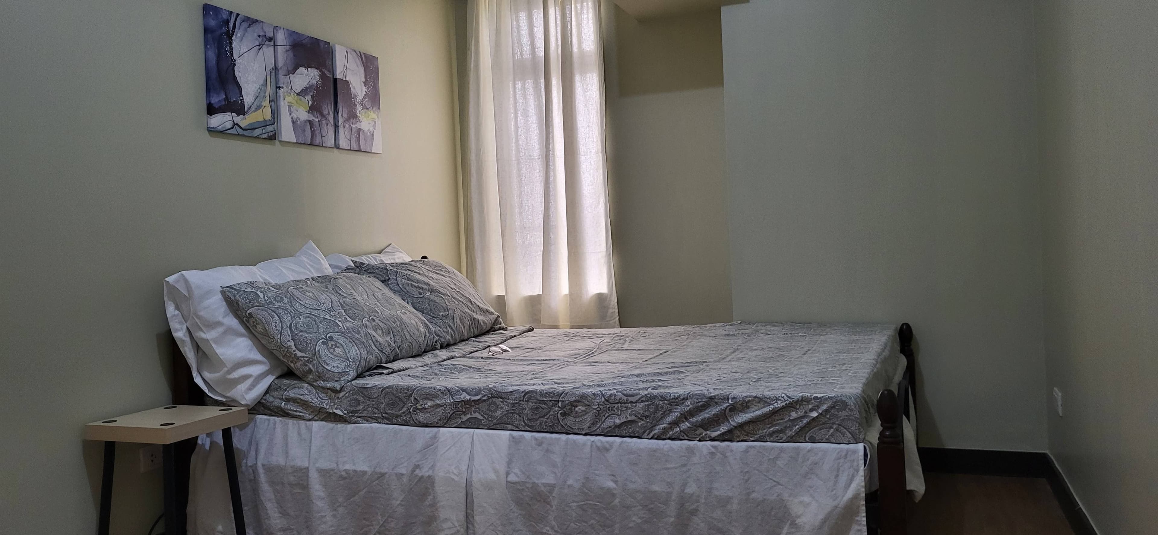 Furnished 1BR w/ Balcony
