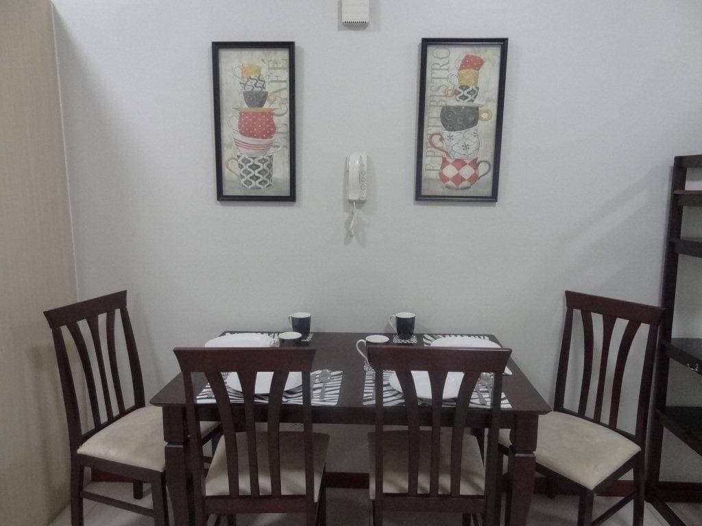 Unit  For Rent At The Columns Legazpi
